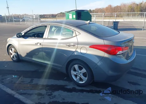 2013 Hyundai Elantra Gls z USA, uszkodzony, nr VIN 5NPDH4AE8DH342669